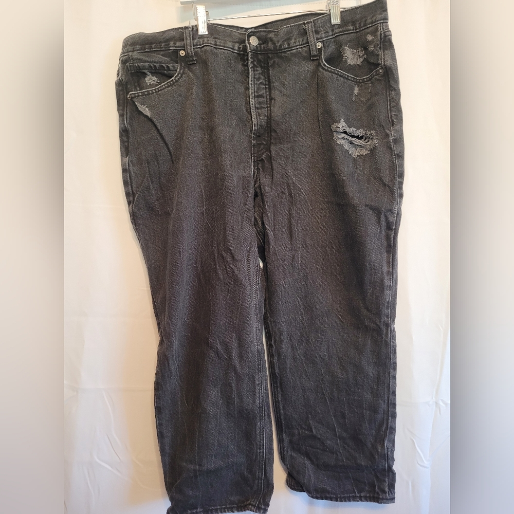 Old Navy Womans Black Distessed Jeans Size 18.